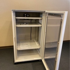 限定1台！静岡駅近好物件！！！【中古美品】オフィスサーバーラック