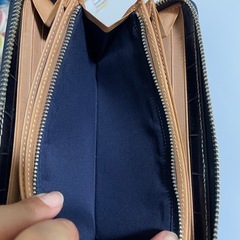 ヴィヴィアン本革長財布ネイビー