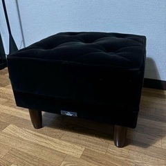 カリモク60 オットマン モケットブラック 50周年