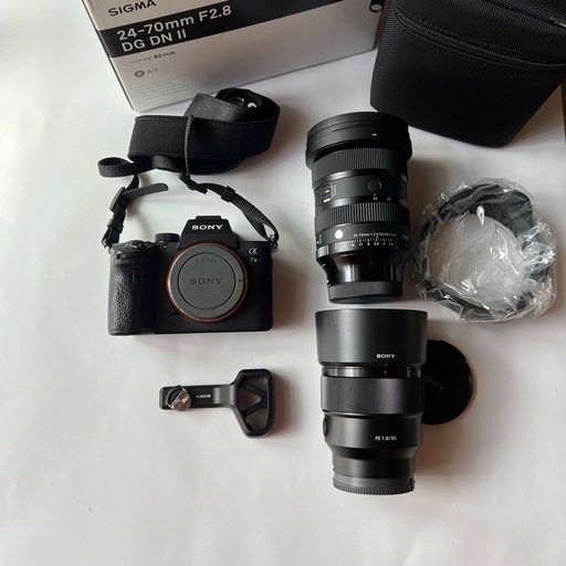 フィルム一眼レフカメラ sony A73 Sigma 2470f2.8 dgdn II  fe85
