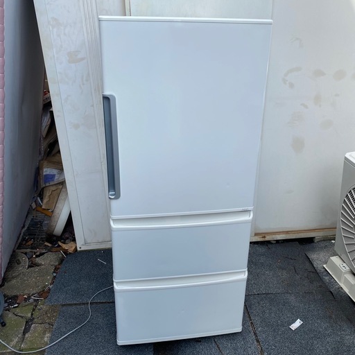 AQUA アクア ノンフロン冷凍冷蔵庫 AQR-271F 272L 17年製 動作確認済み ホワイト 白