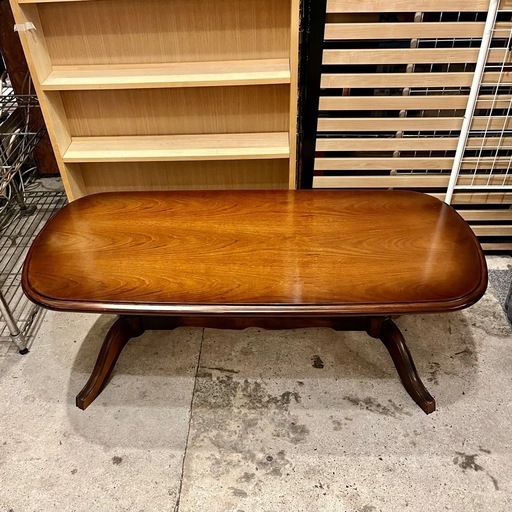 【武蔵小山店】 カリモク karimoku コロニアル センターテーブル ローテーブル ブナ材 幅120cm テーブル 木製 ナチュラル デザイン おしゃれ 検) アンティーク 調 ※ソファは別商品です  運搬無料エリア有 / 品川区 リサイクルショップ ランバールーム 武蔵小山店  ◀︎ 武蔵小山パルム 戸越銀座 隣