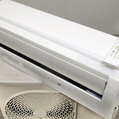 ②東芝　ルームエアコン　RAS-2219TM　2019年　おもに6畳