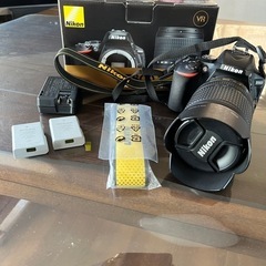 レンズ•予備バッテリー付】Nikon 一眼レフ D5600 18-140 VR レンズキット