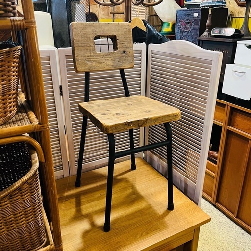 【池上店】古材　アイアンチェア　鉄脚　椅子 イス  スツール　ダイニングチェア　古材スツール　アイアンスツール　ヴィンテージ スタイル