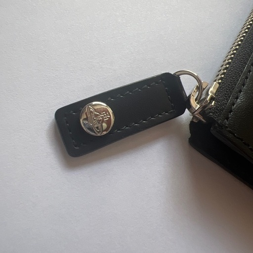 ヴィヴィアンウエストウッド フラグメントケース 長財布