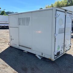 福岡発　2tアルミコンテナ　3枚観音扉　鍵付き 横スライドドア付　床鉄板　その他多数コンテナ有　株式会社南商会 福岡発 2tアルミコンテナ 3枚観音扉 鍵付き 横スライドドア付 床鉄板