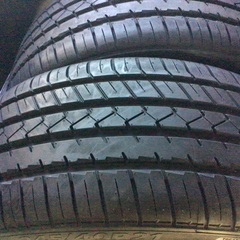 新品　未使用　タイヤ　21インチ　4本セット　245\\40R21  2024年製　千葉県柏市　引き取り限定