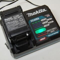makita 40Vmax バッテリー BL4025 急速充電器(DC40RA)セット 充電確認