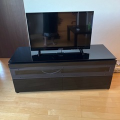 テレビとテレビ台