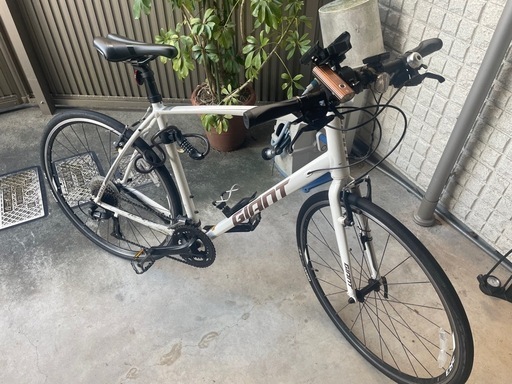 GIANT ESCAPE RX3 【自転車•クロスバイク】