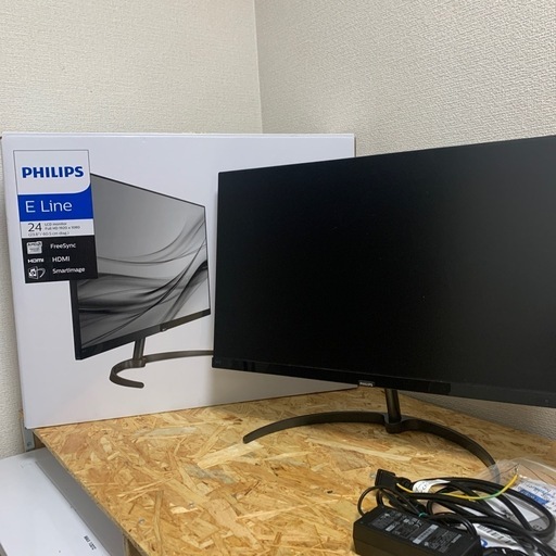 美品 箱付き 24インチ PHILIPS　液晶モニター
