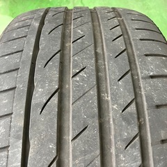 235/35R19ラウフェン2本