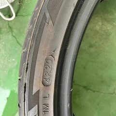 235/35R19ラウフェン2本