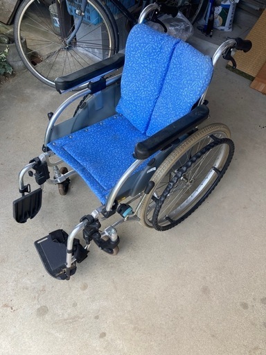 車椅子\n