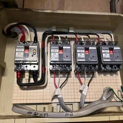 動力（200V）のコンセントを追加で１つ作って欲しい