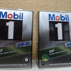 モービル1　ESP　5W30　4ℓ缶×2＋4ℓ缶(残約２ℓ）×１　計　約１０ℓ