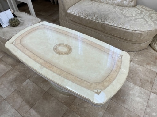 美品!!サルタレッリローテーブル今ならテーブルクロスもプレゼント