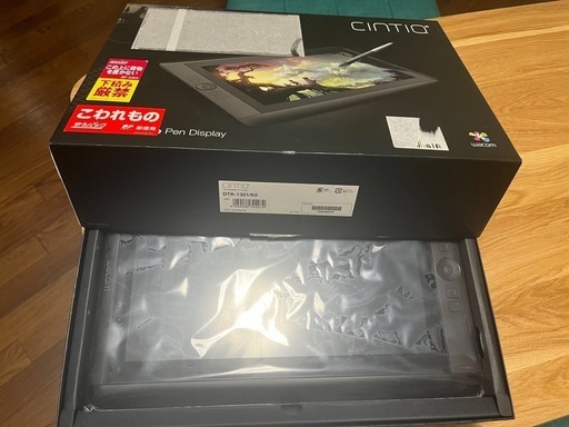 Wacom 液晶タブレット
