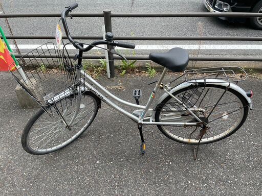 自転車　No.1385　シルバー　26インチ　LEDライト　ママチャリ　シティサイクル　【リサイクルショップどりーむ天保山店】