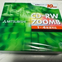 CD RW + DVDR それぞれ60枚ずつ、合計120枚 CD RW + DVDR それぞれ60枚ずつ、合計120枚