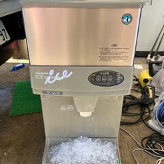 4370-15)パナソニック チップアイスディスペンサー SIM-CD125B 製氷機