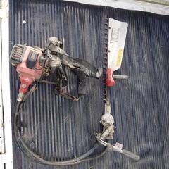 落合背負いエンジン剪枝機