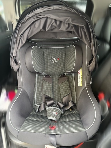 ISOFIX チャイルドシート　回転式　美品