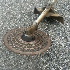 マキタ MEM427X エンジン草刈機 4サイクル【野田愛宕店】【店頭取引限定】【中古】IT5M9YWKM49K