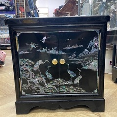 0008　螺鈿の鏡台