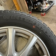 最終値引き‼️スタッドレスタイヤ