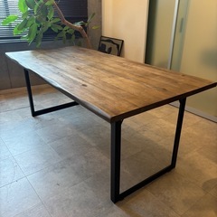 【東京都三鷹市/引き取り】ダイニングテーブル 180 6人掛け 天然木 無垢