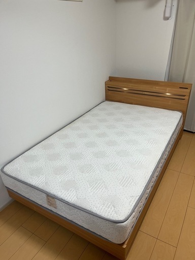 セミダブル ベッド