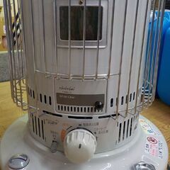 トヨトミ 対流型 開放式石油ストーブ 6.3L KS-67H 2019年製 TOYOTOMI 木造17～コンクリ24畳 中央設置型 アウトドア　西岡店