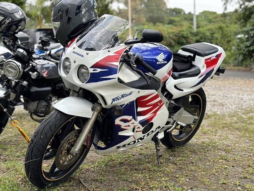 ホンダ CBR250RR MC22