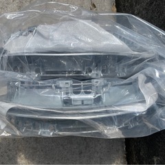 【取引中】ハイエース新車外し　タイヤ・ホイールキャップ