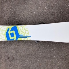 SALOMON SURFACE 152cm キャンバー　ビンディングMサイズ