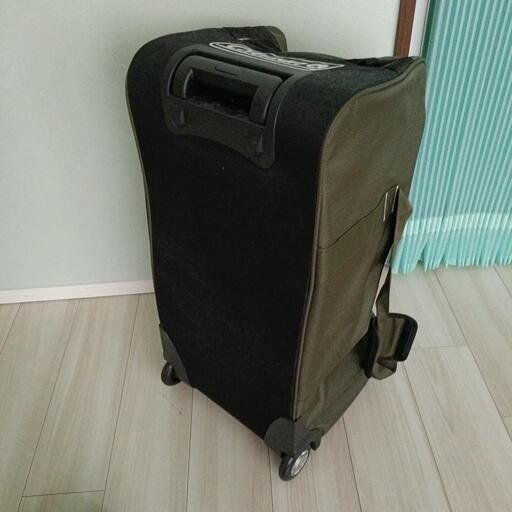 旅行用キャリーバッグ