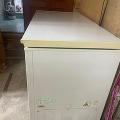 シャープ　ノンフロン冷凍庫