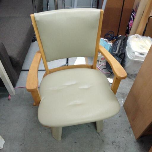 大川家具 UKC-392 ダイニングチェア 座面半回転 是面に強いへこみ有り 茶 グリーン系 幅540mm 奥行き740 高さ H740mm SH380mm 木製