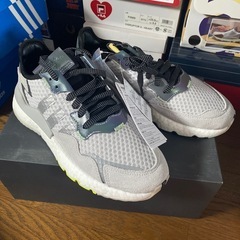 新品未使用adidas NIGHT JOGGER