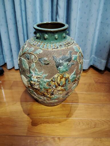 骨董壺　琉球壺？琉球王朝時代？アンテーク　高さ約40センチ　幅約30センチ
