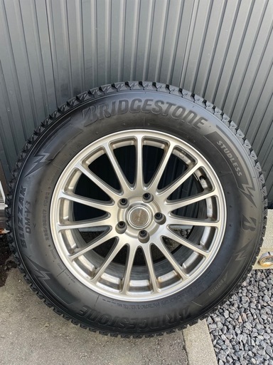 17インチ スタッドレスホイールセット ブリザックDM-V3 23年製造 BADX