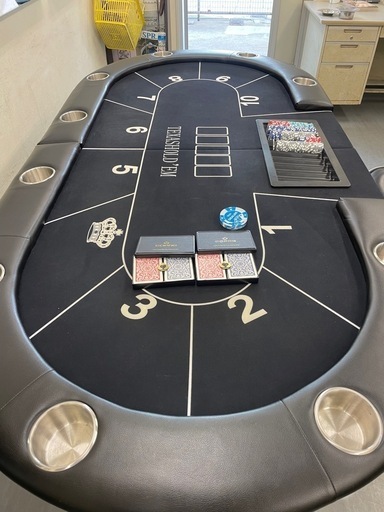 ポーカーテーブル