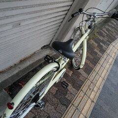 美品☆INNOVATION FACTORY[イノベーションファクトリー] 26吋シティサイクル 外装6段/アイボリー