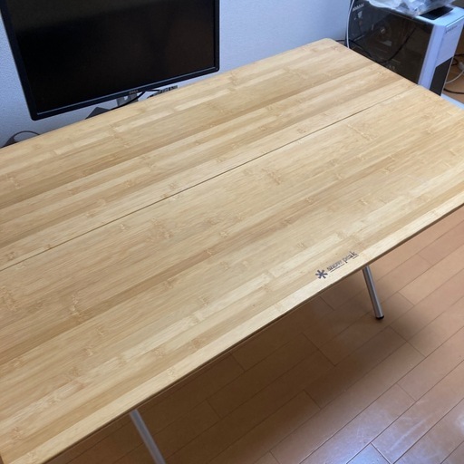 スノーピークのワンアクションテーブルロング竹