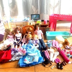 リカちゃん人形、お店家具セット
