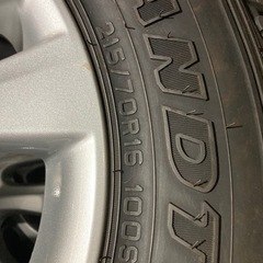 アルファード　ヴェルファイア？ 215/70/16  16インチ トヨタ純正アルミ　タイヤ　新車外し　ヒゲ跡残り