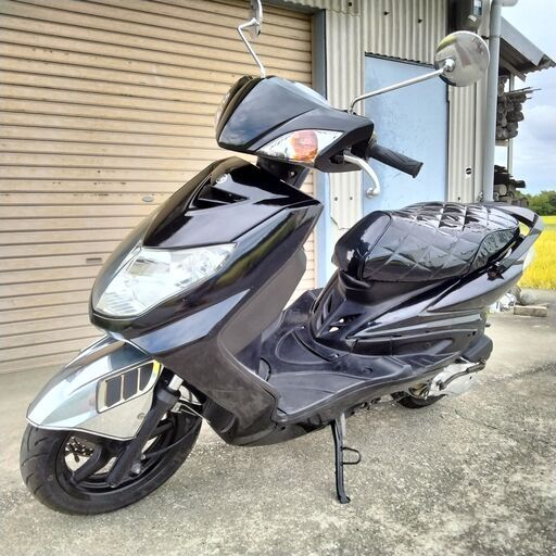 シグナスX125　エンジンセル一発始動。se44j　小回り効いて乗りやすい。