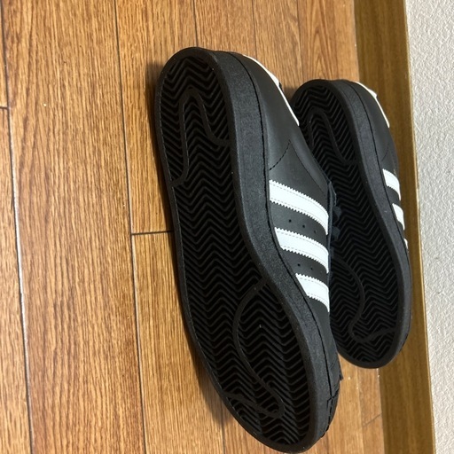 adidas スニーカー　スーパースター\n